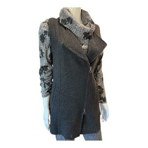 TRIBAL 2PC cowl neck top and vest, blk & grey